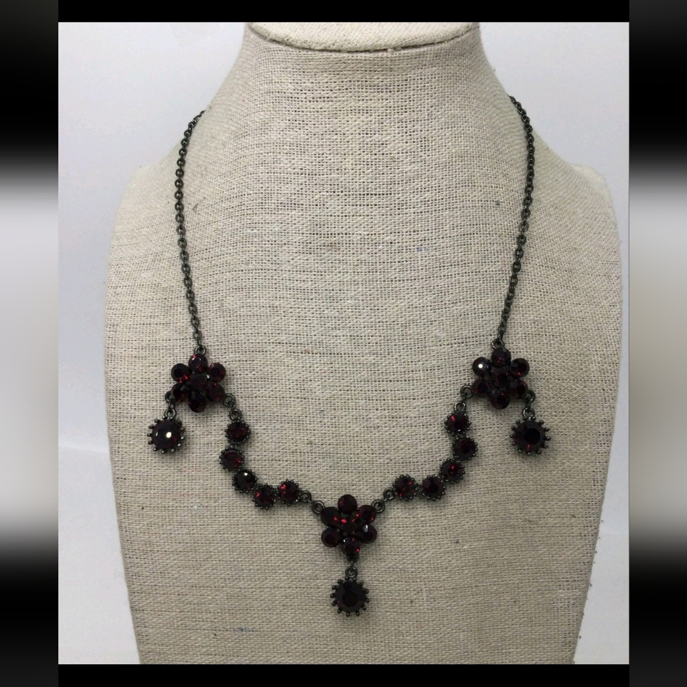 Bellagio Red Crystal Floral Necklace 14"